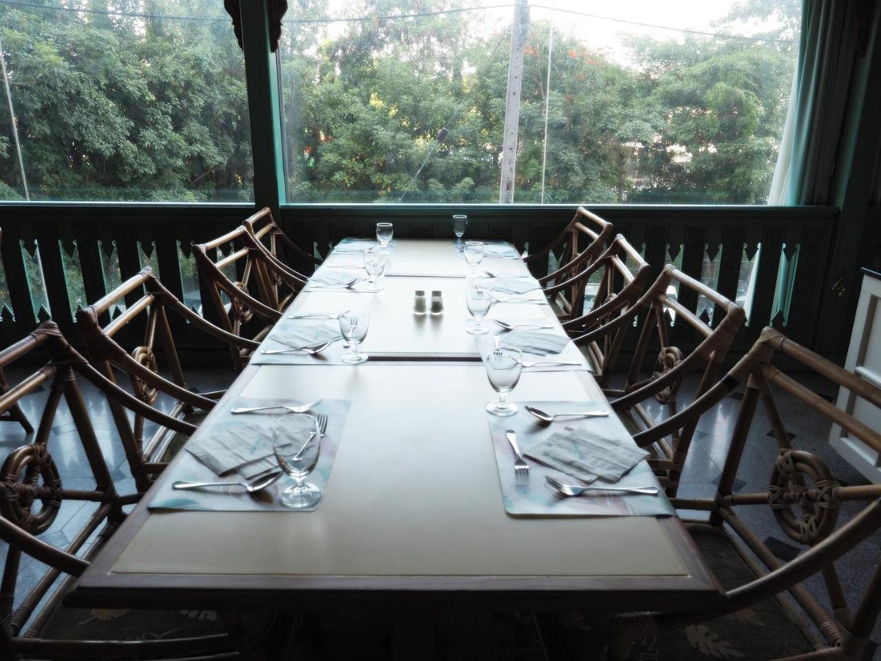 The Park Hotel, Chiang Mai Ngoại thất bức ảnh