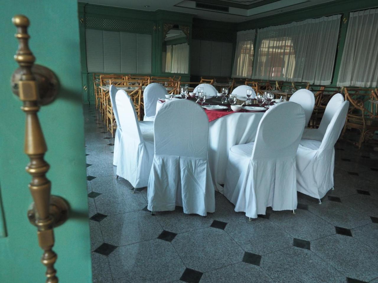 The Park Hotel, Chiang Mai Ngoại thất bức ảnh