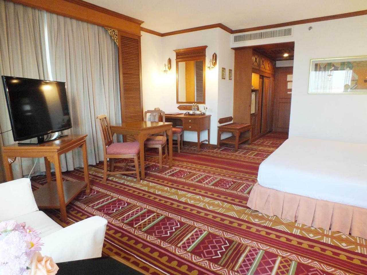 The Park Hotel, Chiang Mai Ngoại thất bức ảnh